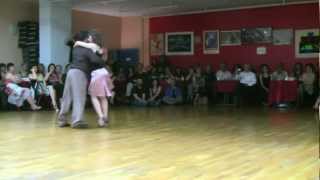 Milonga; Carlito Espinoza et Ariane Liautaud le 13/03/2011 à "Carrément tango"
