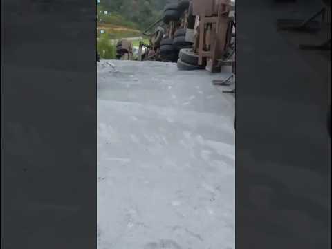 Grave acidente na BR-282 mobiliza helicóptero e equipes de resgate
