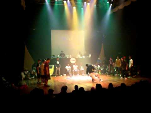 Westroop Vs Sampa masters ' BATALHA NA VILA 2011