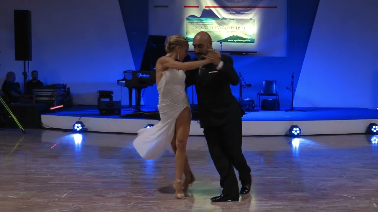 Santiago Castro y Sofia Victoria - 16° Apulia Tango Festival - Bari  09.09.2023  1.3