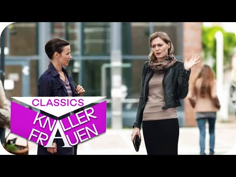 So viele negative Menschen | Knallerfrauen mit Martina Hill