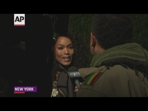 Angela Bassett talks being cast by the late John Singleton in "Boyz n the Hood" and remembers him fondly. (April 30)
