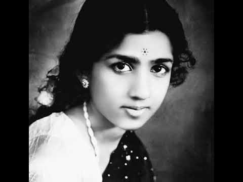 6-2-2022 - #RIP 🙏 #LataMangeshkar Madam 💐 #NightingaleofIndia 🥰 #Mom ❤️ #Granny