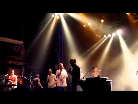 HaDag Nachash- HaDag Nachash Jam/Lazuz ("To Move", לזוז)