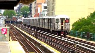 preview picture of video 'Bronx/South Ferry-bound R62A 1 Trains@125th Street'