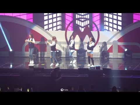 (4K)171028 MAMAMOO(마마무) 2기창단식 무럭무럭 피크닉 멘트 + 나로말할것 같으면