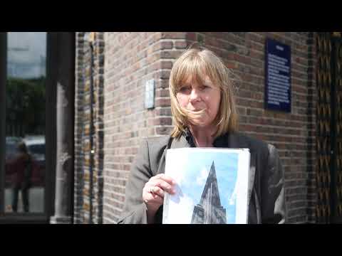 World Heritage Chilehaus explained by tour guide Nicola Janocha