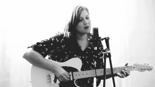 Kati O'Toole : Happy Xmas (War Is Over) John Lennon cover