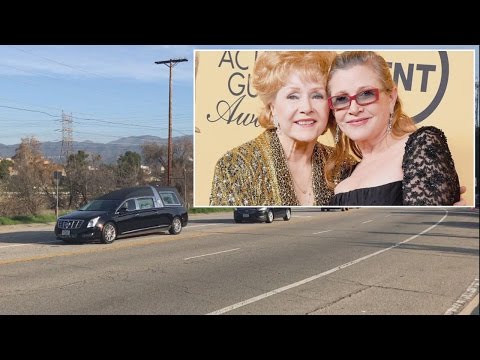 Meryl Streep Sings At Funeral For Carrie Fisher And Debbie Reynolds