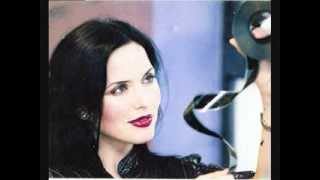 No 9 Dream - Andrea Corr (wound slower)
