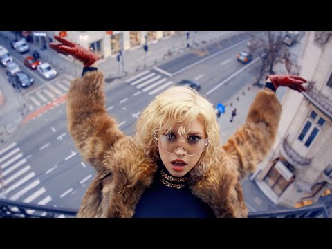 GINIA - Mainile nu-s aripi (Official Video)