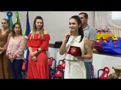 ENTREGA DE MATERIAIS DIDÁTICOS PARA AS ESCOLAS DA REDE MUNICIPAL DE ENSINO EM NOVA SANTA HELENA