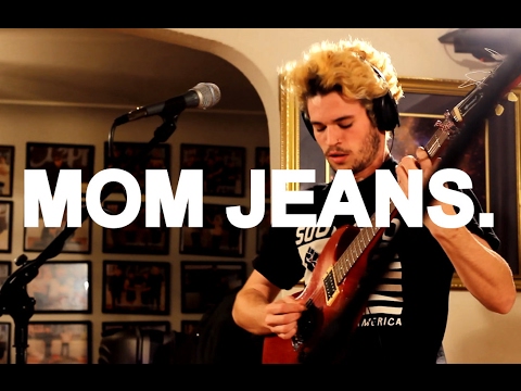 Mom Jeans. - "Danger Can't" Live at Little Elephant (2/3)