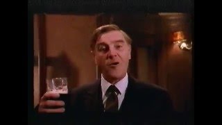 The Workman's Friend (A Pint of Plain) - Flann O'Brien