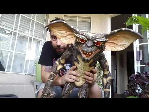 TRICK OR TREAT STUDIOS GREMLIN PUPPET REVIEW