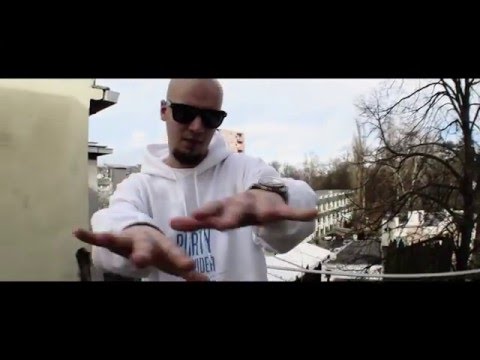 07. Phan - Udarac, visoki šešir i zamka (prod. Chev Chelious) (Službeni video uradak)