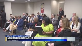Alabama public records bill passes committee