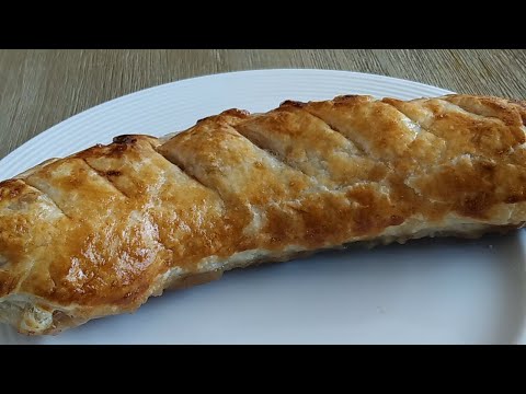 A Whole Banana & Chocolate Pie with Puff Pastry |  Easy Dessert Recipe