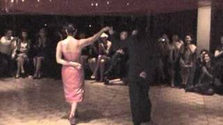 Miriam Larici y Hugo Patyn Nora's Tangoweekend 2004.mpg
