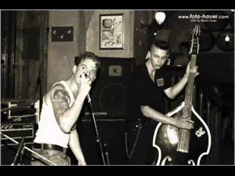 MOONSTRUCK WHATS IN THE FRIDGE