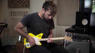 Video thumbnail for Loog Pro Electric Guitar Demo 🔊 by Loog Guitars