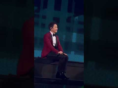 #黎明 香港红磡开唱57岁的他依然儒雅帅气妥妥的白马王子90年代他红极一时四大天王如日中天近些年他基本处于隐退状态多少人喜欢他呢 抖音