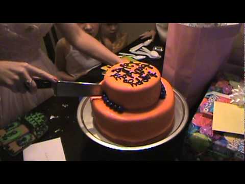 Lyla's 2nd Birthday Party - Cake!