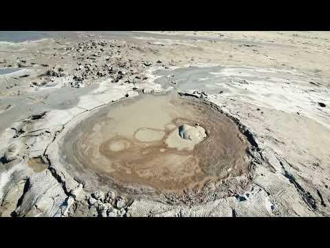 România turistică: Vulcanii noroioși - județul Buzău