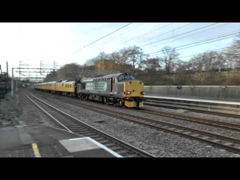 37606 TNT 37612 CREWE TO DERBY 23 December  2015 920