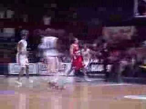 13 23-02-08 BCO-Charleroi - Super één-tweetje tijdens een fa