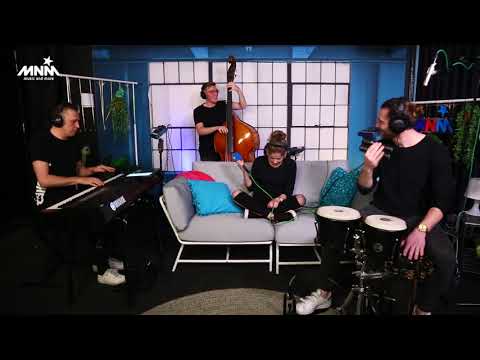 Laura Tesoro - Beast (Live)