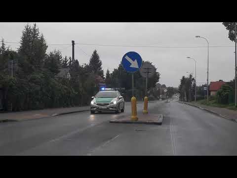 Alarmowo straż graniczna z karetką pogotowia - Siemiatycze