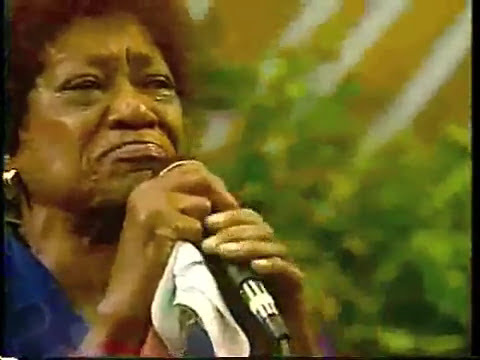 (PLEASE SUBSCRIBE TODAY) GLORIA GRIFFIN OF "THE R.M. SINGERS" SINGS #RIP