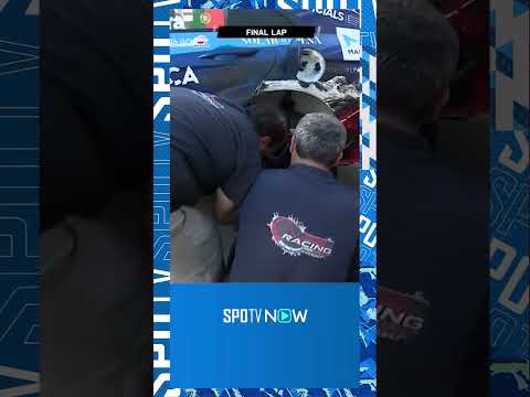 [TCR] 마지막 1랩을 두고 자신의 소임을 다한 타이어