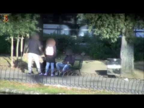 Firenze, così spacciavano alla Fortezza