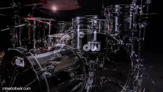 Video thumbnail for DW Stainless Steel Collectors Series drum kit by drumclips