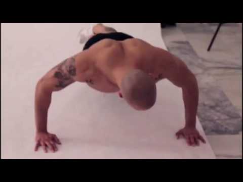 Genco Ecer - Men's Health Turkiye Backstage