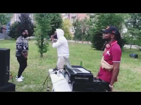 Jahonze. Performing #jejeliving #omoye #controlmysong #Torino #italy