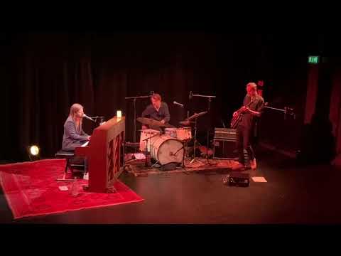 Livin’ in a Time - Emil Carlsson Rinstad - Live at Folkteatern 2021