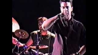 LOS DELINQÜENTES con MIGUE BENÍTEZ - Bache (Directo en Marinaleda 2002)