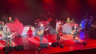 Crowded House - Now We’re Getting Somewhere (live @ the Wiltern)