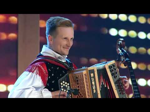 Ansambel BANOVŠEK - Spet med vami (v živo)