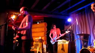 Built to Spill playing &quot;Center of the Universe&quot; [Keep it like a Secret]