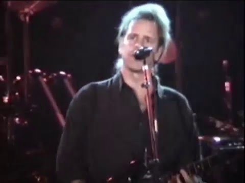 Wang Dang Doodle (2 cam) - Grateful Dead - 10-22-1990 Festhalle, Frankfurt, Germany (set1-04)