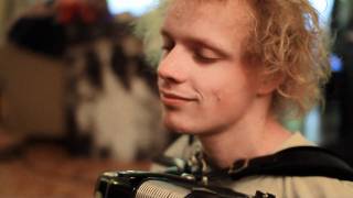 Involve Yourself: Moddi - Bridges &amp; Balloons (Joanna Newsom Cover)