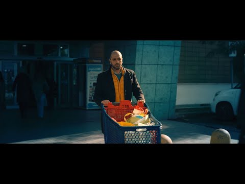 download lagu mp3 mp4 Altadefinizione01 Quo Vado, download lagu Altadefinizione01 Quo Vado gratis, unduh video klip Altadefinizione01 Quo Vado