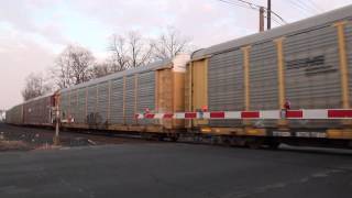 preview picture of video 'Norfolk Southern 18N Auto Rack Train With Lots of Horn At Sunrise'