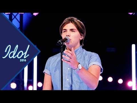 Oskar Häggström sjunger Fix You i Idol 2016 - Idol Sverige (TV4)