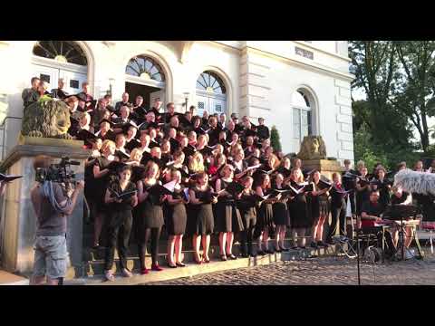 HHU - Unichor: Offenbach live beim Open Air Schloß Mickeln 2018