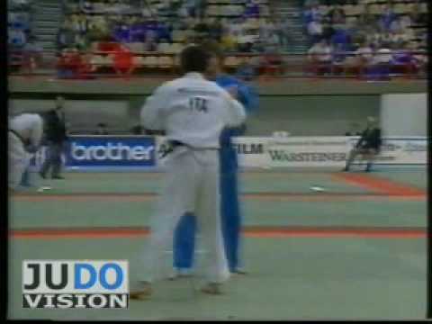 JUDO 1993 European Championships: Antal Kovacs (HUN) - Luigi Guido (ITA)